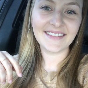 Meet your Posher, Ashlee